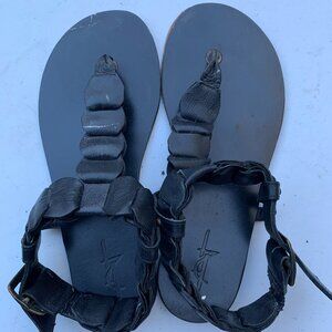 Forever 21 Black Sandals